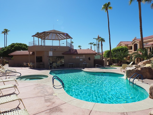 1650 S Smoketree Ave Unit 168, Lake Havasu City, AZ 86403 - community pool featuring a hot tub and a patio