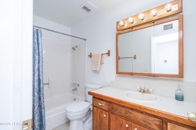 full bathroom featuring toilet, shower / bath combo, vanity, and tasteful backsplash