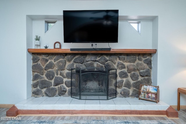 details with hardwood / wood-style flooring