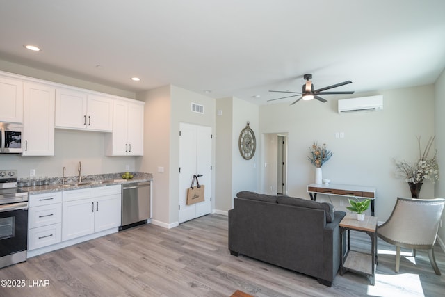 470 N Lake Havasu Ave Unit I, Lake Havasu City, AZ 86403 - photo 4