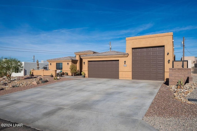 view of front facade featuring a garage