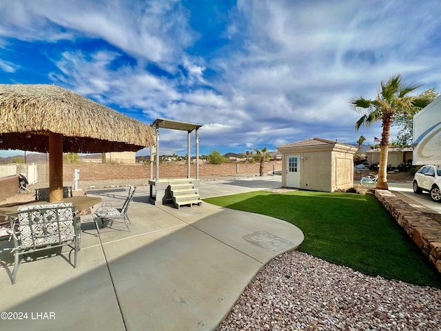 Listing photo 3 for 1905 Victoria Farms Rd, Lake Havasu City AZ 86404