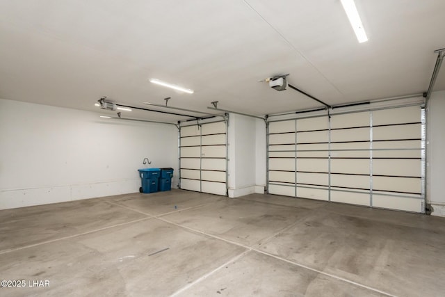 679 Apache Dr, Lake Havasu City, AZ 86406 - garage with a garage door opener