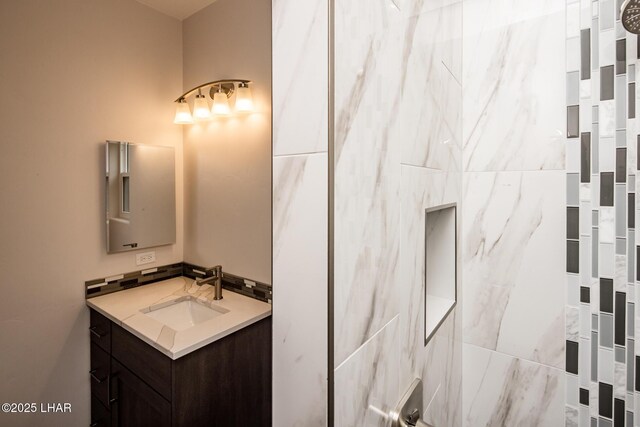 2080 Swanson Ave Unit F, Lake Havasu City, AZ 86403 - bathroom featuring vanity