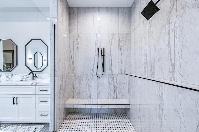 816 Isola Bella Loop, Lake Havasu City, AZ 86403 - bathroom with a marble finish shower and vanity
