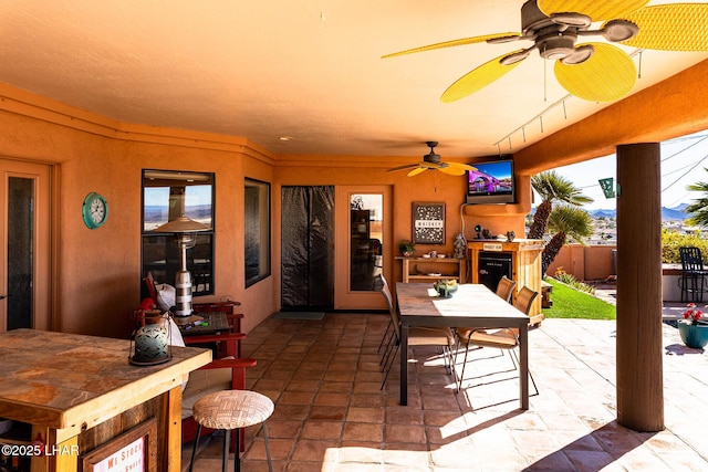 875 Wallingford Pl, Lake Havasu City, AZ 86406 - view of patio with ceiling fan and outdoor dining area