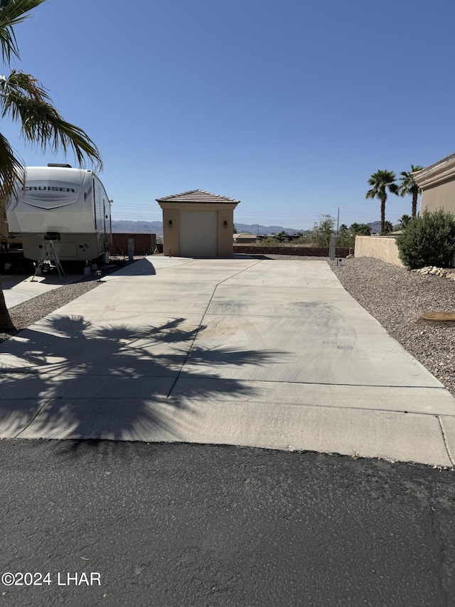 Listing photo 2 for 1905 Victoria Farms Rd, Lake Havasu City AZ 86404