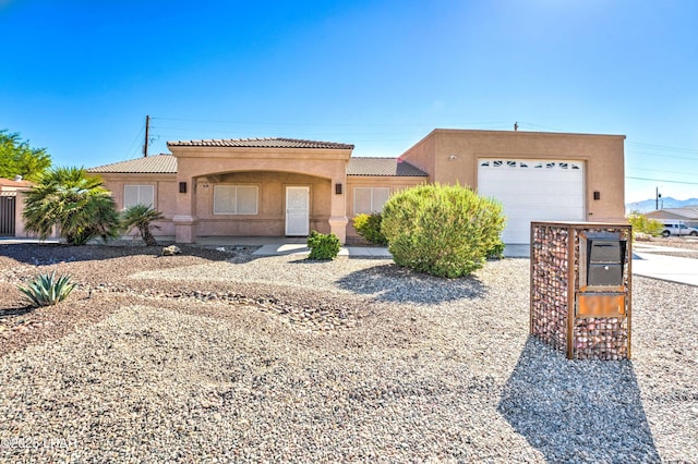 915 Desert View Dr, Lake Havasu City, AZ 86404 - photo 1