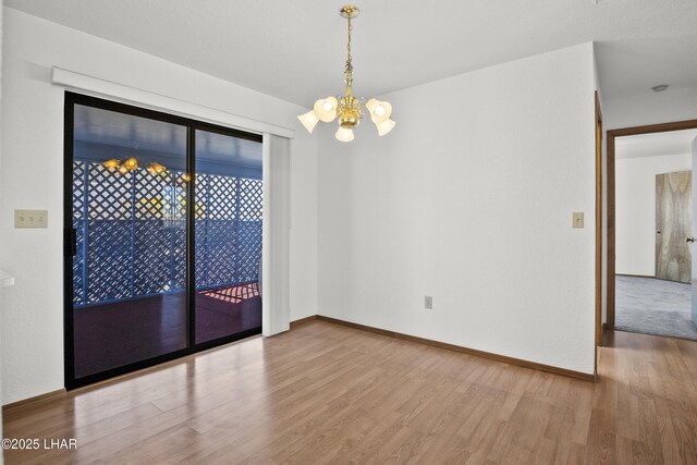 empty room with ceiling fan