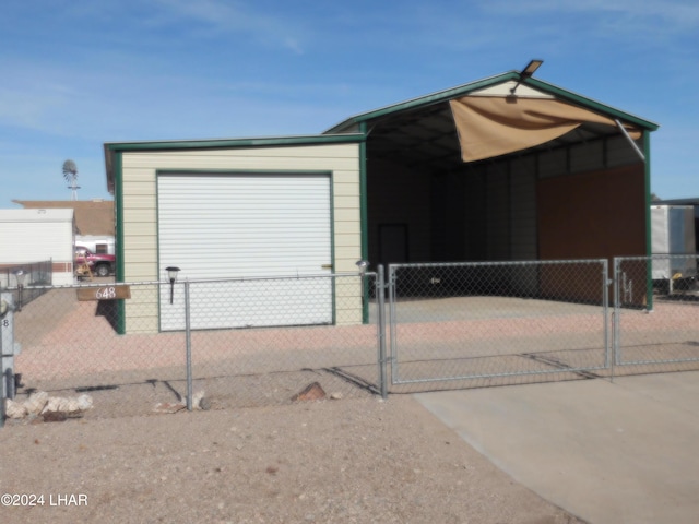 Listing photo 2 for 648 W Bonanza Dr, Quartzsite AZ 85346