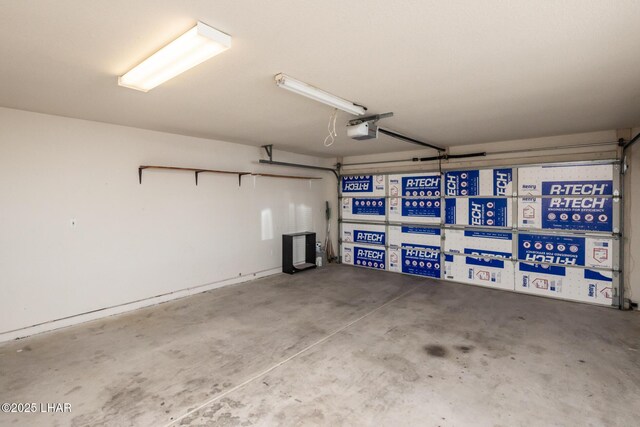 2130 Smoketree Ave N, Lake Havasu City, AZ 86403 - garage with a garage door opener