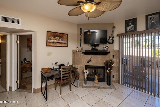 1650 Smoketree Ave S Unit 175, Lake Havasu City, AZ 86403 - interior space featuring visible vents, ceiling fan, and a fireplace