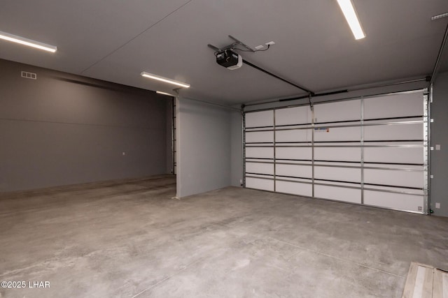 1650 E Sandra Dr, Lake Havasu City, AZ 86404 - garage with a garage door opener