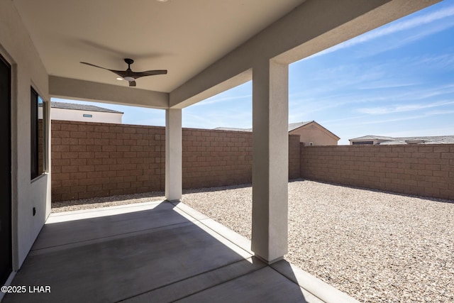 1650 E Sandra Dr, Lake Havasu City, AZ 86404 - fenced backyard with ceiling fan and a patio area