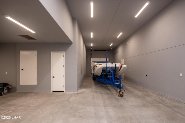 1650 E Sandra Dr, Lake Havasu City, AZ 86404 - view of garage