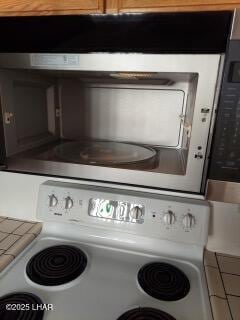 details with light countertops and oven