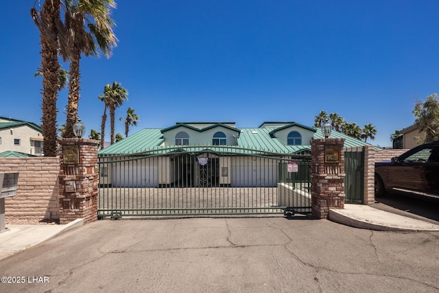 1415 Mcculloch Blvd N Unit 102, Lake Havasu City, AZ 86403 - view of gate featuring a fenced front yard