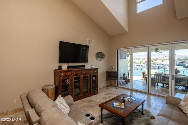 1415 Mcculloch Blvd N Unit 102, Lake Havasu City, AZ 86403 - living room with a high ceiling and visible vents
