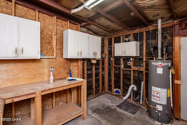 1116 W 4th St, Parker, AZ 85344 - below grade area featuring water heater