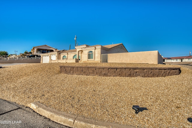 3000 Mirage Dr, Lake Havasu City, AZ 86404 - view of yard