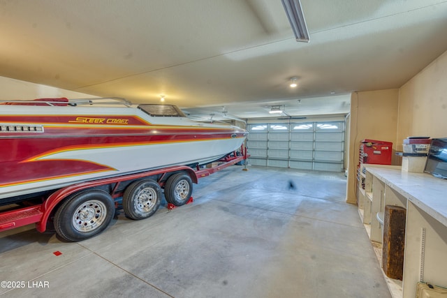 3000 Mirage Dr, Lake Havasu City, AZ 86404 - view of garage