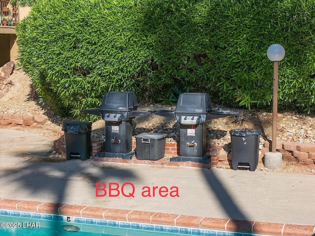 276 Lake Havasu Ave S Unit C19, Lake Havasu City, AZ 86403 - exterior details featuring a wood stove