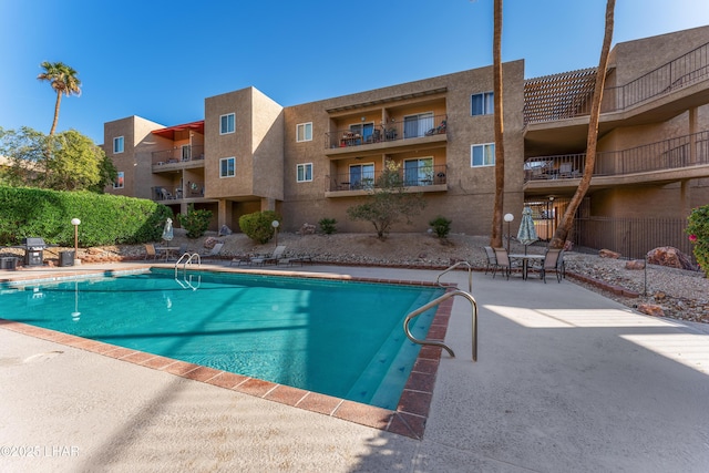 276 Lake Havasu Ave S Unit C19, Lake Havasu City, AZ 86403 - community pool featuring a patio area