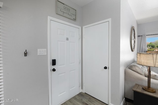 1650 Smoketree Ave S Unit 135, Avenue, Lake Havasu City, AZ 86403 - entrance foyer with wood finished floors