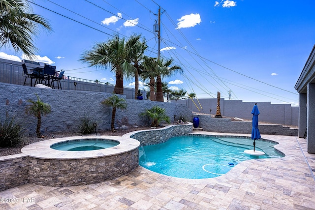 2800 Papeete Dr, Lake Havasu City, AZ 86404 - view of swimming pool featuring a fenced backyard, an in ground hot tub, a fenced in pool, and a patio