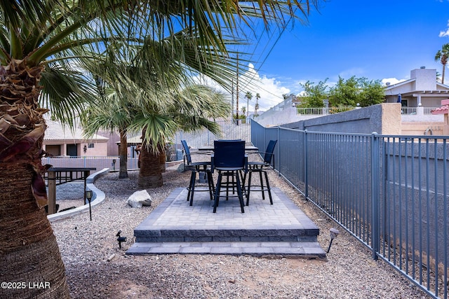 2800 Papeete Dr, Lake Havasu City, AZ 86404 - view of patio featuring outdoor dining space and a fenced backyard