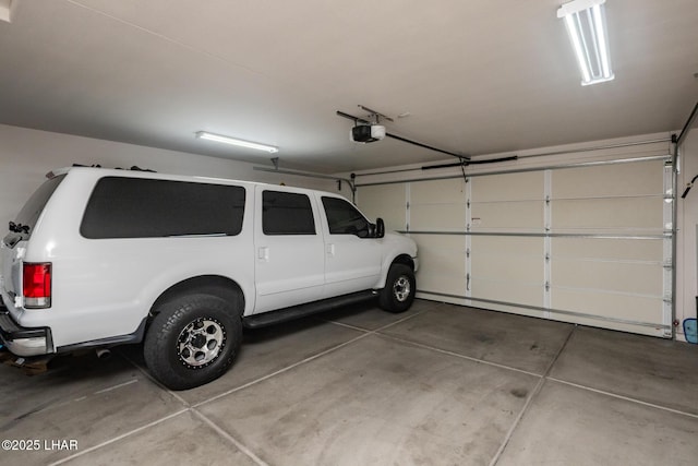 2764 Daytona Ave, Lake Havasu City, AZ 86403 - garage with a garage door opener