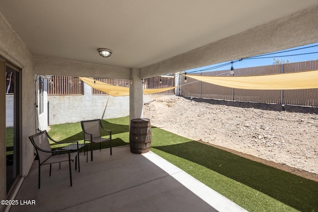 2764 Daytona Ave, Lake Havasu City, AZ 86403 - view of patio with fence