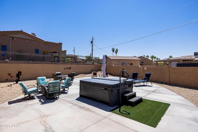 2554 Beverly Glen Dr, Lake Havasu City, AZ 86403 - fenced backyard featuring a hot tub and a patio