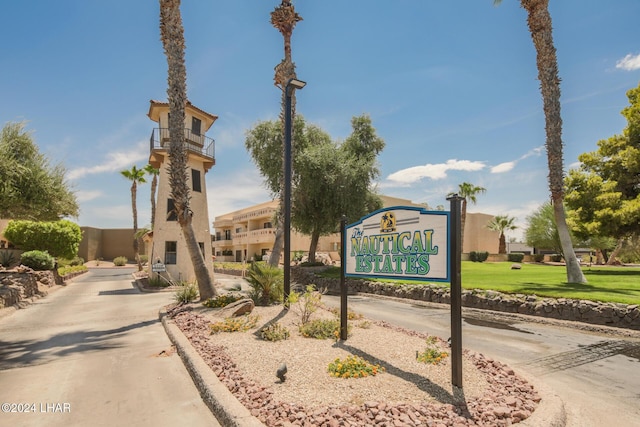 view of community / neighborhood sign