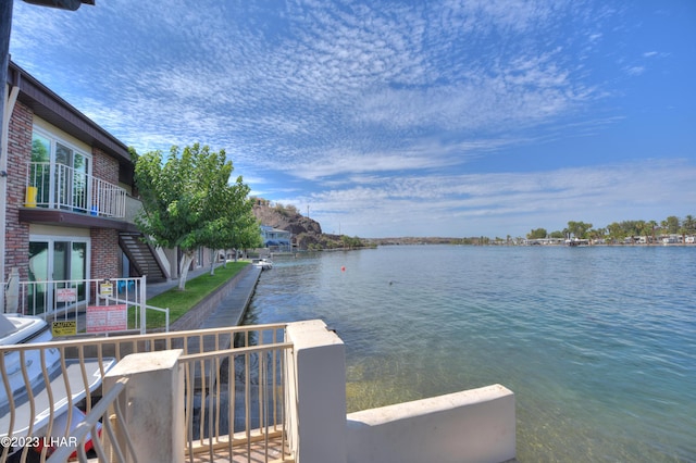 9124 Lakeview Dr, Parker, AZ 85344 - water view featuring a boat dock