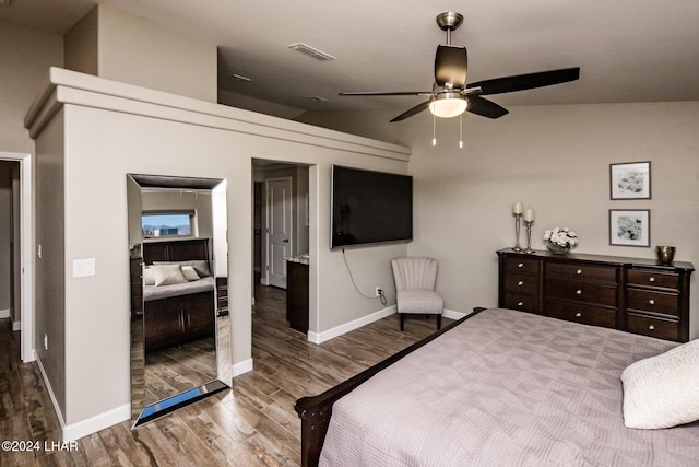 bedroom featuring dark wood-type flooring and ceiling fan