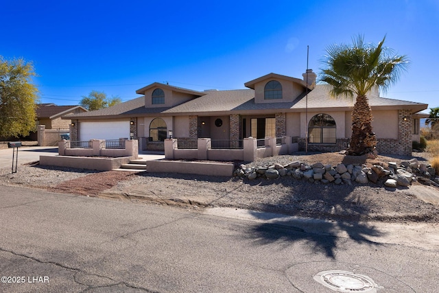 view of front facade featuring a garage