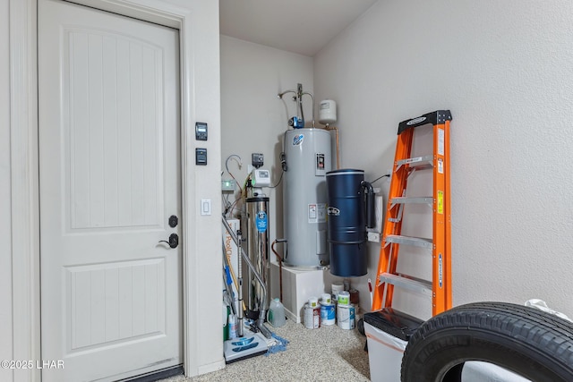 1589 Park Terrace Ave, Lake Havasu City, AZ 86404 - utility room featuring water heater