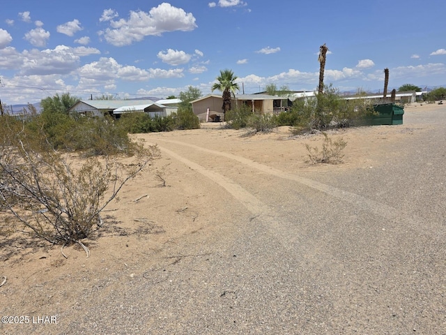 5415 Apache Dr, Golden Shores, AZ 86436