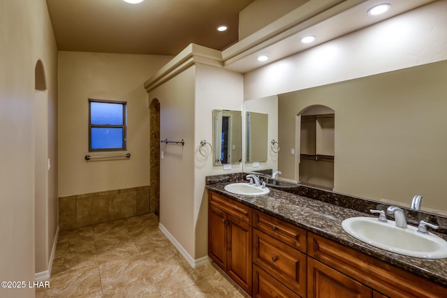 879 Window Rock Plz, Lake Havasu City, AZ 86406 - bathroom with double vanity and recessed lighting