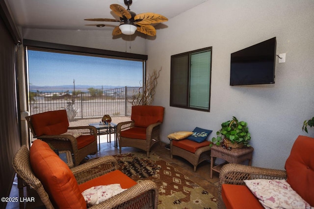 2870 Havasupai Blvd, Lake Havasu City, AZ 86404 - living area featuring vaulted ceiling and ceiling fan