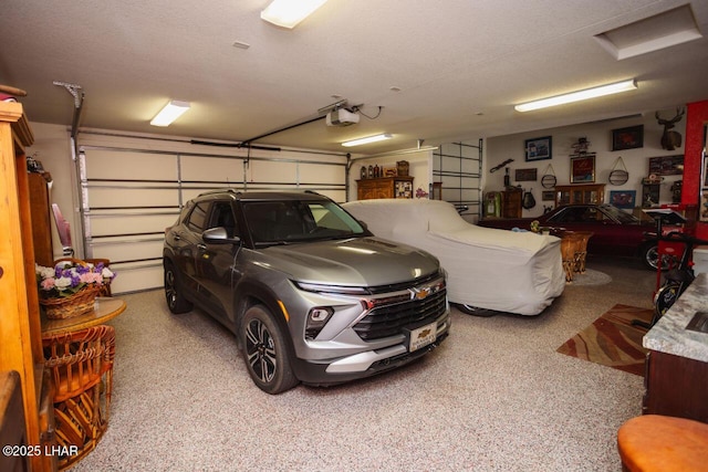 2870 Havasupai Blvd, Lake Havasu City, AZ 86404 - garage with a garage door opener