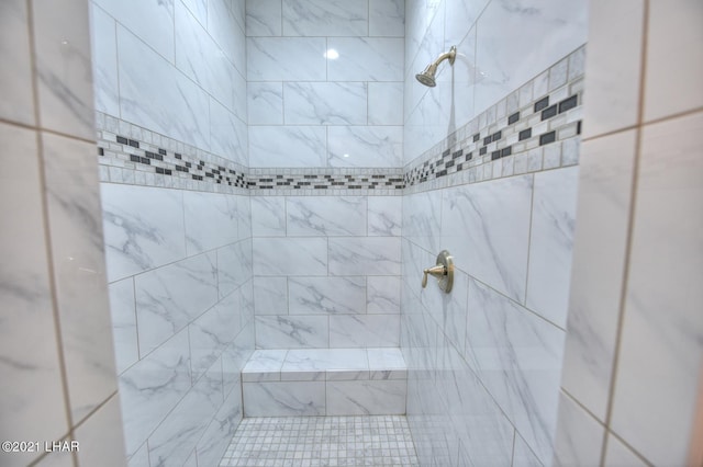 8551 River View Villas Dr Unit 15, Parker, AZ 85344 - full bathroom featuring a tile shower