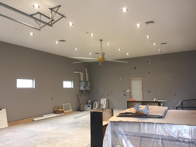 garage with recessed lighting, visible vents, and a ceiling fan