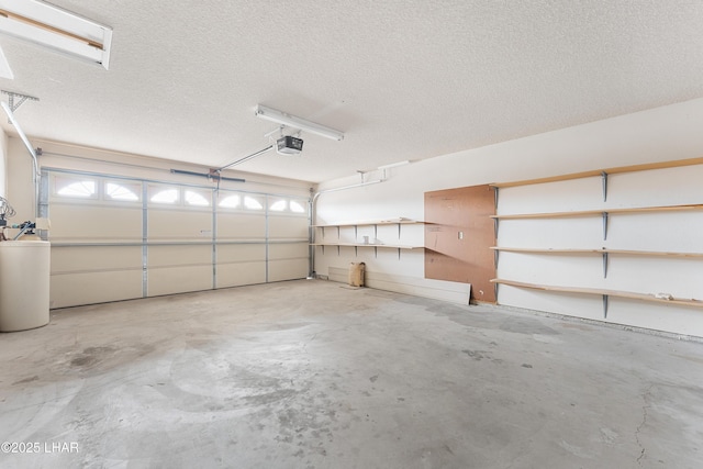 2780 Cisco Dr N, Lake Havasu City, AZ 86403 - garage featuring a garage door opener