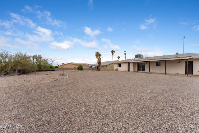 2780 Cisco Dr N, Lake Havasu City, AZ 86403 - view of yard featuring fence and central AC