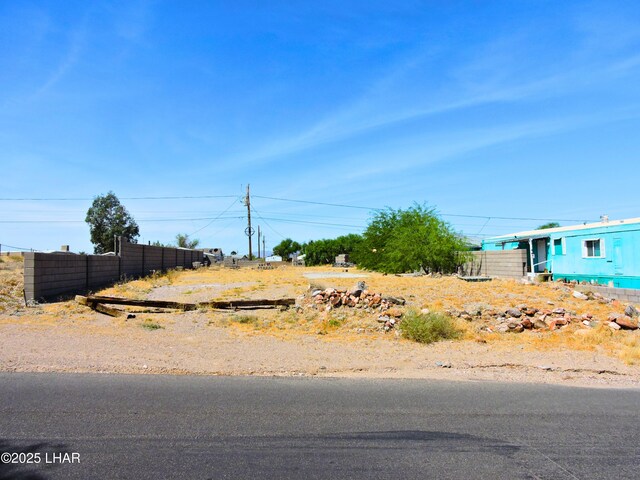 Listing photo 2 for 1663 Colina Dr, Bullhead City AZ 86442