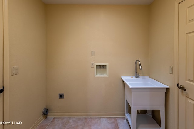 clothes washing area featuring washer hookup, laundry area, baseboards, and electric dryer hookup