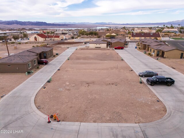 bird's eye view with a mountain view