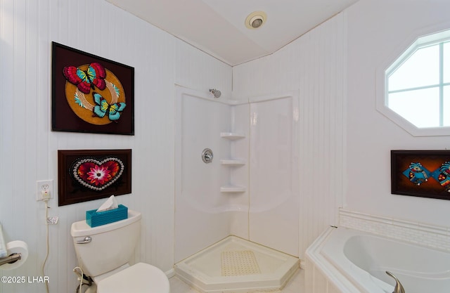 49605 Felspar Ave, Quartzsite, AZ 85346 - bathroom featuring a shower and a bath